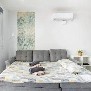 https://orlando-costa-adeje-beach-home.in-canary-islands.com